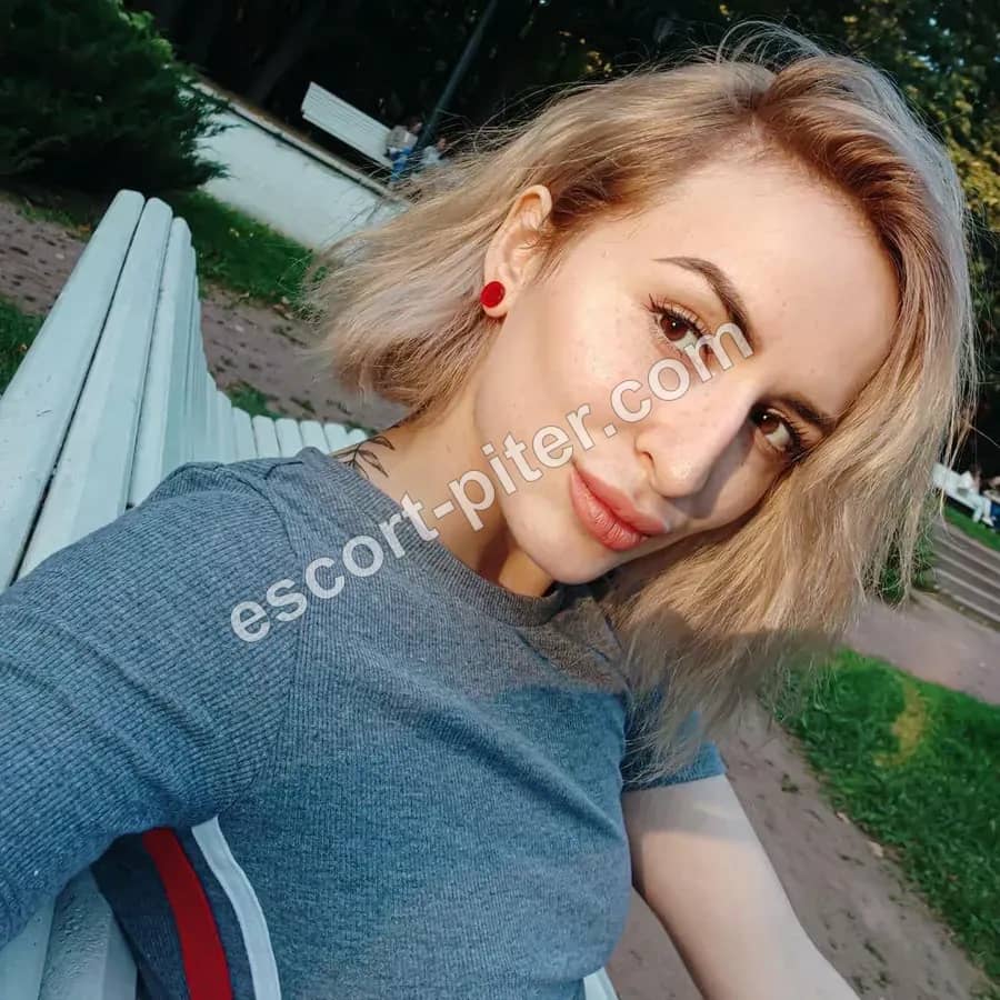 Аделя